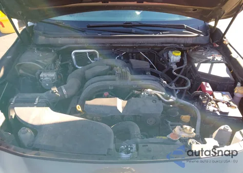 2018 Subaru Outback 2.5I Premium z USA, uszkodzony, nr VIN 4S4BSACC2J3212568